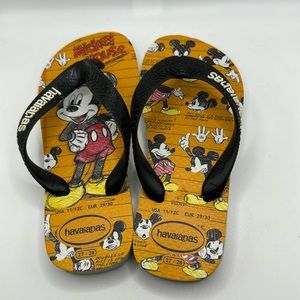 Mickey Mouse Havaianas Flip Flops. Kids size 11/12. Like new.